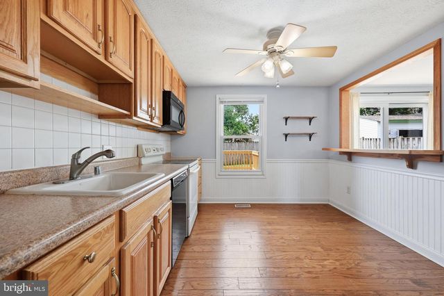 1597 DOGWOOD DR, Frederick, MD 21701