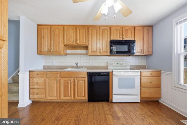 1597 DOGWOOD DR, Frederick, MD 21701