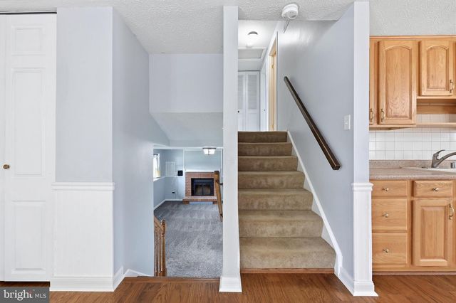 1597 DOGWOOD DR, Frederick, MD 21701