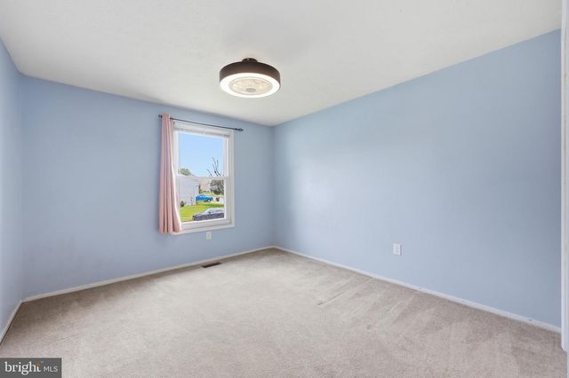 1597 DOGWOOD DR, Frederick, MD 21701