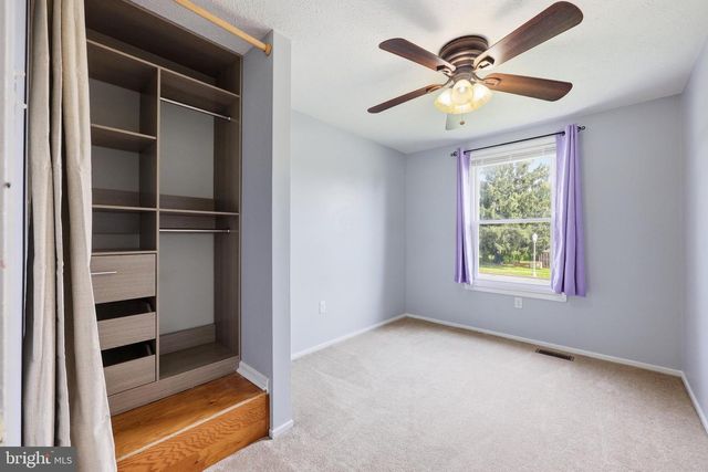 1597 DOGWOOD DR, Frederick, MD 21701