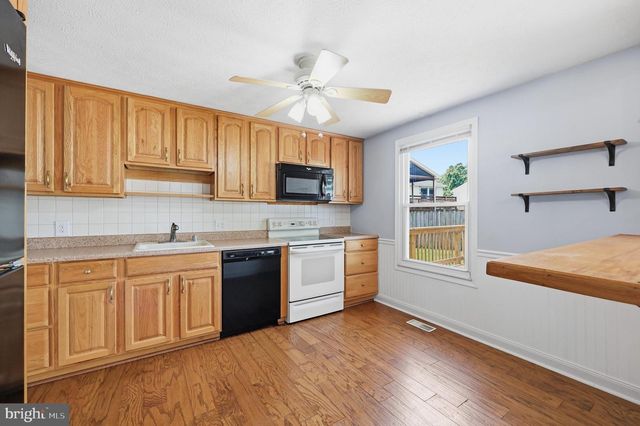 1597 DOGWOOD DR, Frederick, MD 21701