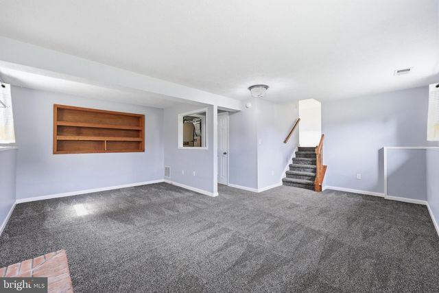 1597 DOGWOOD DR, Frederick, MD 21701