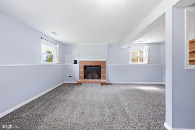 1597 DOGWOOD DR, Frederick, MD 21701