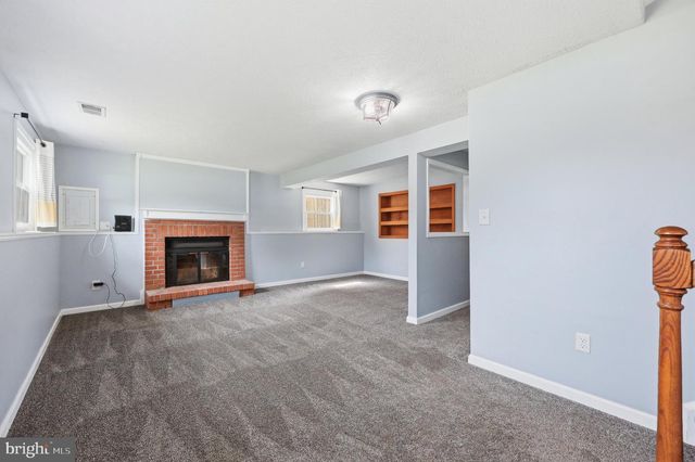 1597 DOGWOOD DR, Frederick, MD 21701