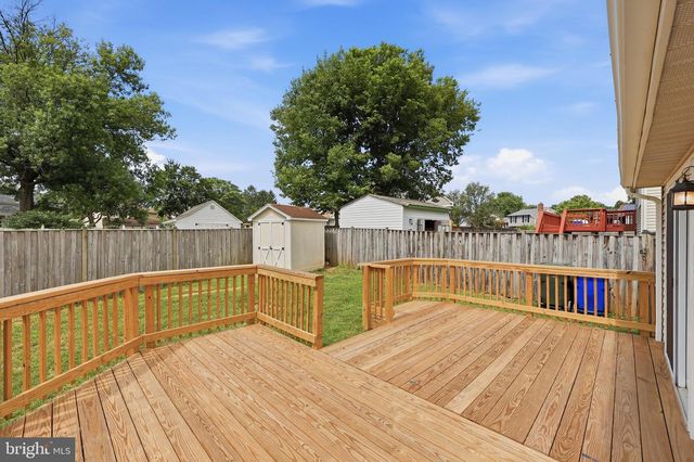 1597 DOGWOOD DR, Frederick, MD 21701
