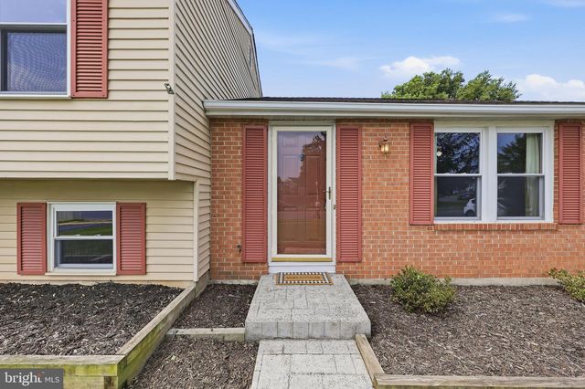 1597 DOGWOOD DR, Frederick, MD 21701