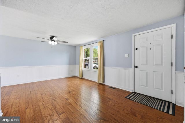 1597 DOGWOOD DR, Frederick, MD 21701