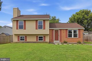1597 DOGWOOD DR, Frederick, MD 21701