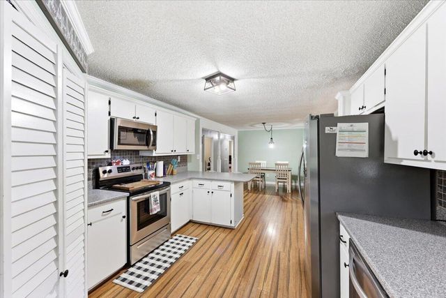 1116 Old Wiggins Road, Holly Hill, SC 29059