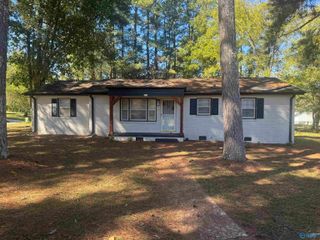 3201 Searcy Drive, Huntsville, AL 35810
