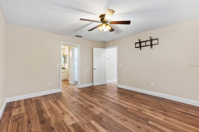17960 SE 92ND AMORY AVENUE, The Villages, FL 32162
