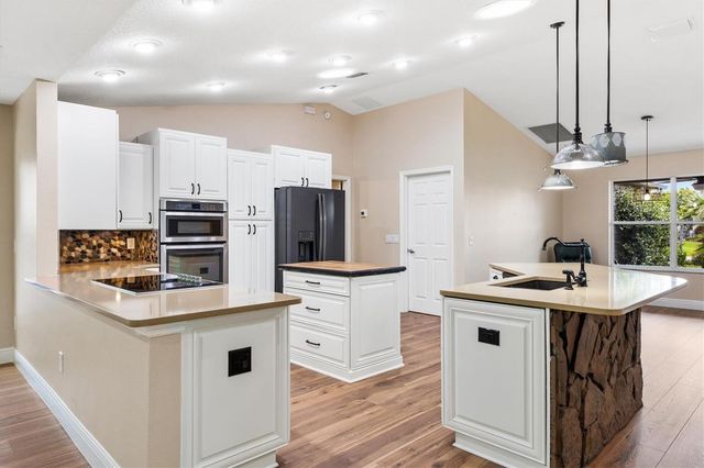 17960 SE 92ND AMORY AVENUE, The Villages, FL 32162