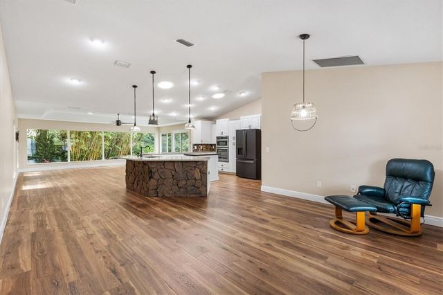 17960 SE 92ND AMORY AVENUE, The Villages, FL 32162