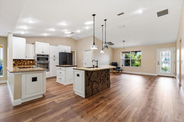 17960 SE 92ND AMORY AVENUE, The Villages, FL 32162