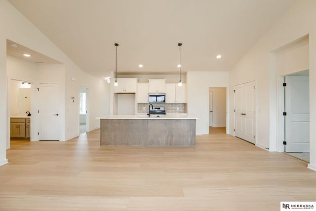 16109 Isabella Street, Bennington, NE 68007