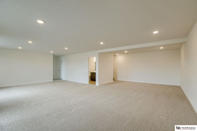 16109 Isabella Street, Bennington, NE 68007