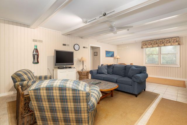 6 4th Avenue, Isle Of Palms, SC 29451