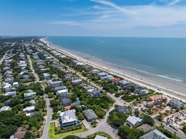 6 4th Avenue, Isle Of Palms, SC 29451