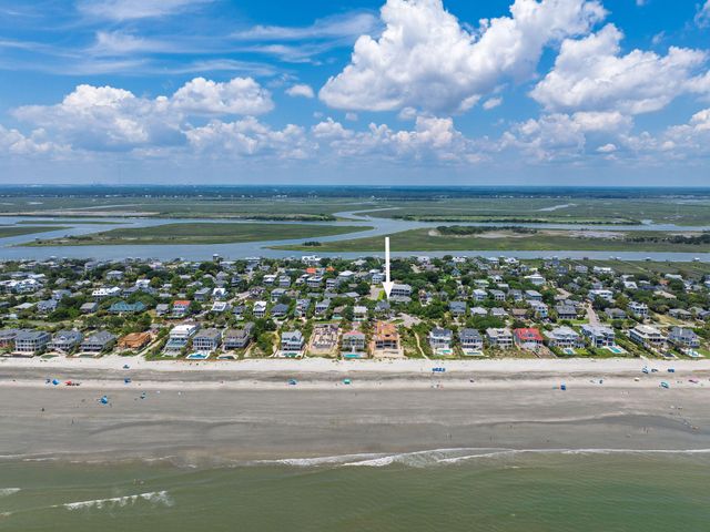 6 4th Avenue, Isle Of Palms, SC 29451