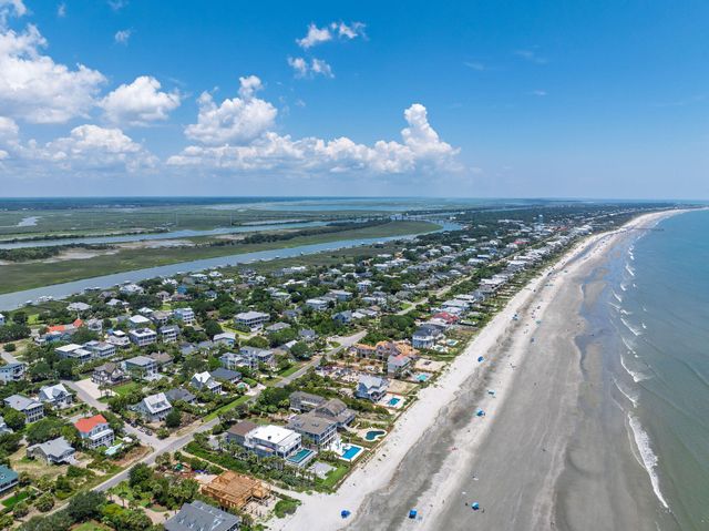 6 4th Avenue, Isle Of Palms, SC 29451
