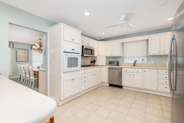 6 4th Avenue, Isle Of Palms, SC 29451