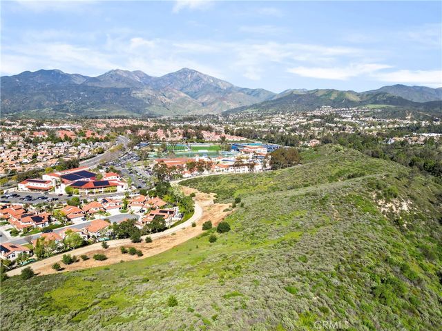 16 San Carlos, Rancho Santa Margarita, CA 92688