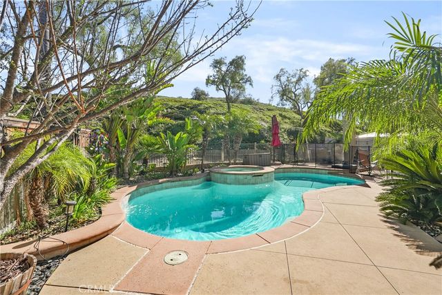 16 San Carlos, Rancho Santa Margarita, CA 92688