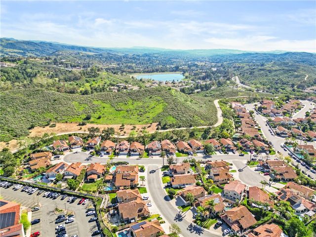 16 San Carlos, Rancho Santa Margarita, CA 92688