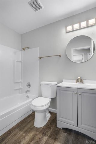 3633 Poepping Street, St Louis, MO 63125