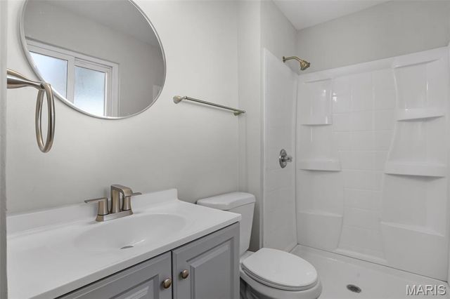 3633 Poepping Street, St Louis, MO 63125