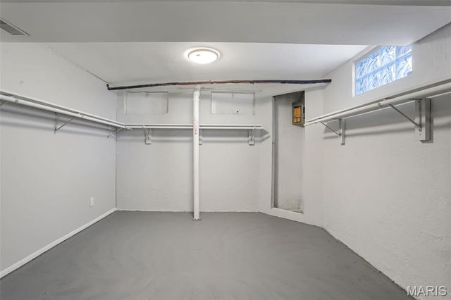 3633 Poepping Street, St Louis, MO 63125