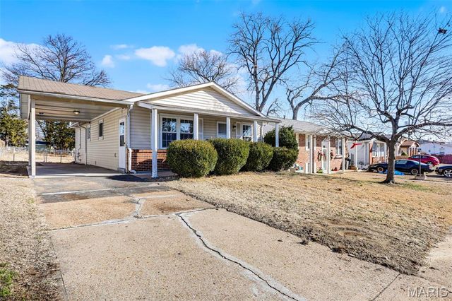 3633 Poepping Street, St Louis, MO 63125