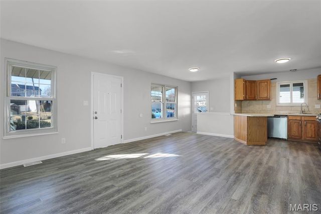 3633 Poepping Street, St Louis, MO 63125