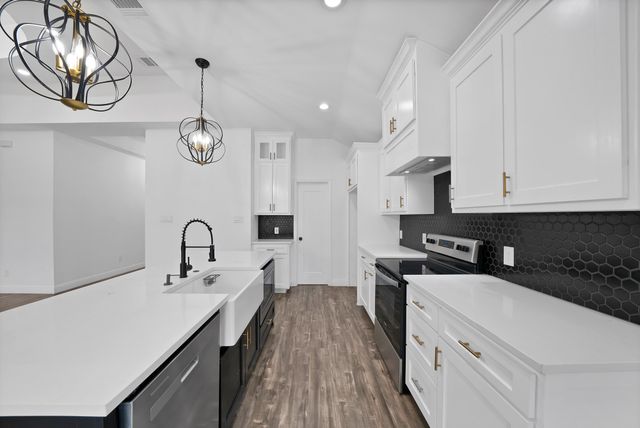 1812 Dillard Street, Fort Worth, TX 76105