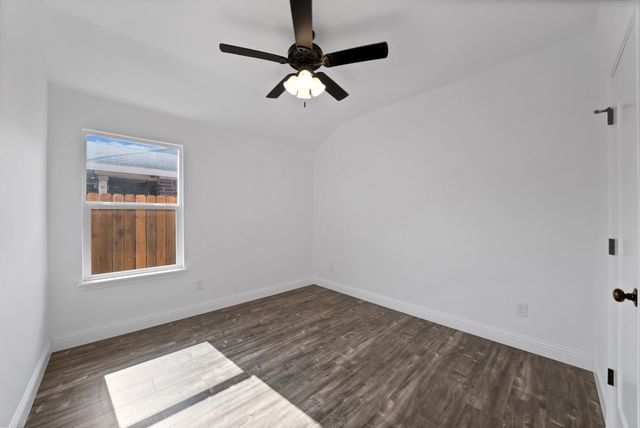 1812 Dillard Street, Fort Worth, TX 76105