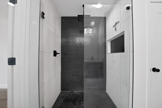 1812 Dillard Street, Fort Worth, TX 76105