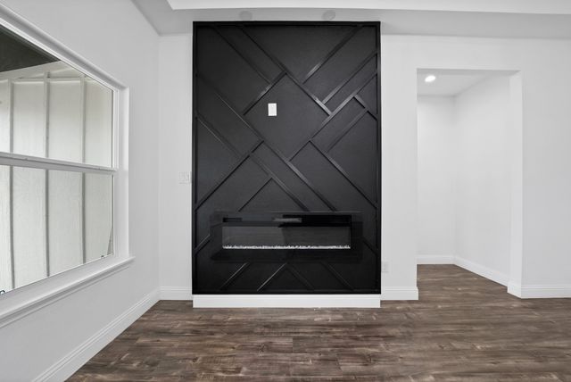 1812 Dillard Street, Fort Worth, TX 76105