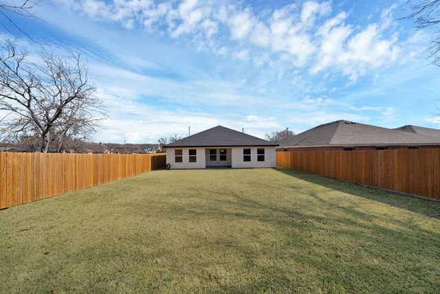 1812 Dillard Street, Fort Worth, TX 76105