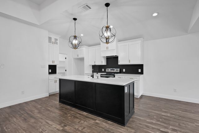 1812 Dillard Street, Fort Worth, TX 76105