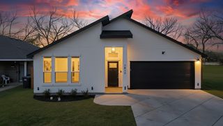 1812 Dillard Street, Fort Worth, TX 76105