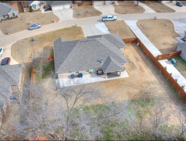 9571 Pastoral Drive, Guthrie, OK 73044