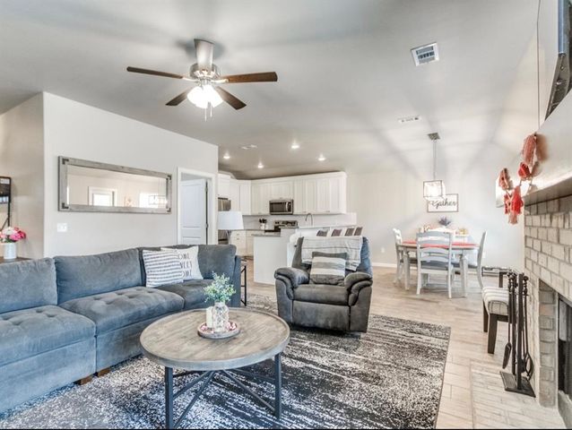 9571 Pastoral Drive, Guthrie, OK 73044