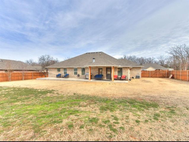 9571 Pastoral Drive, Guthrie, OK 73044
