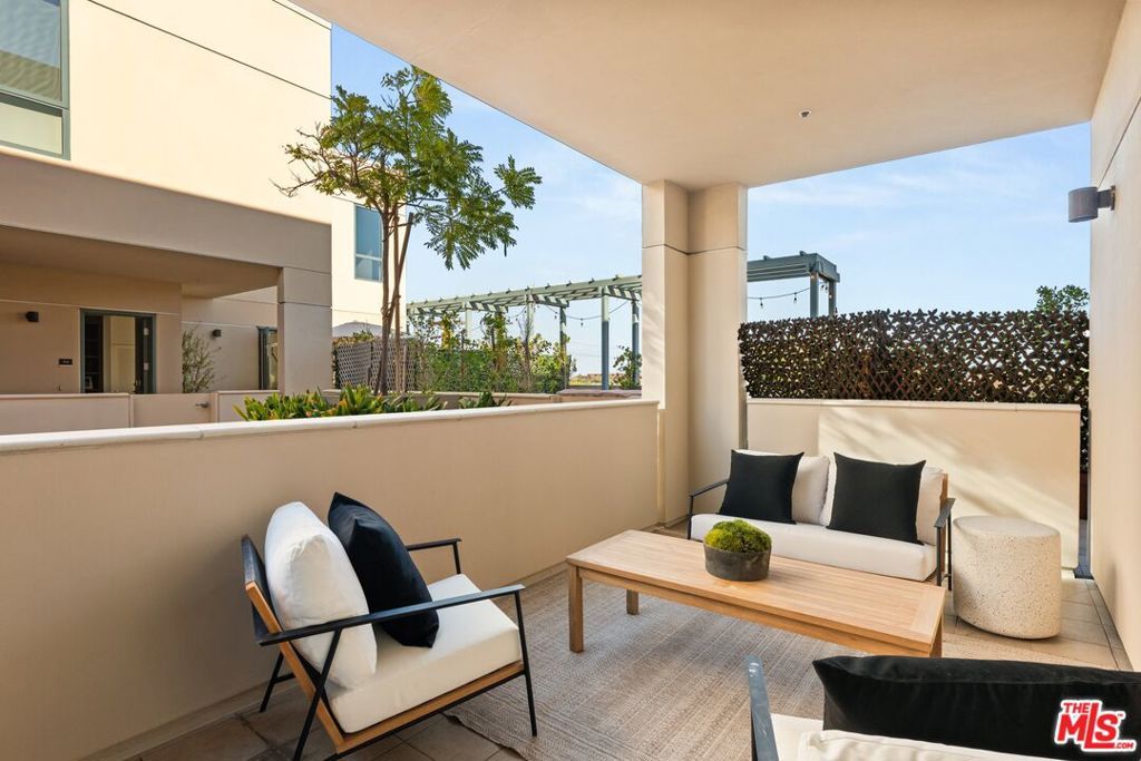 2300 Wilshire Boulevard 219, Santa Monica, CA 90403 — photo 3