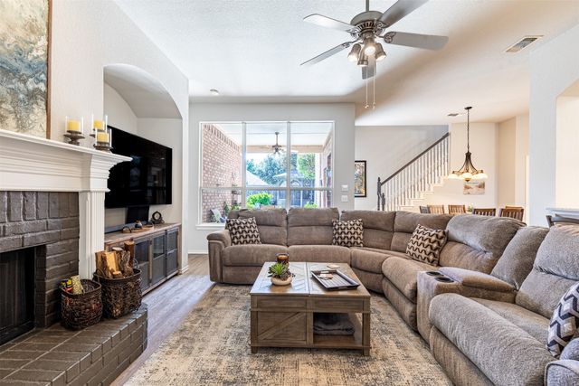 9429 Fairmont Drive, Frisco, TX 75035