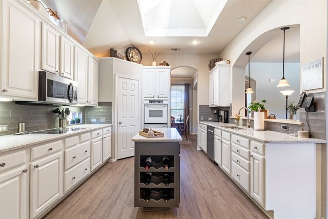 9429 Fairmont Drive, Frisco, TX 75035