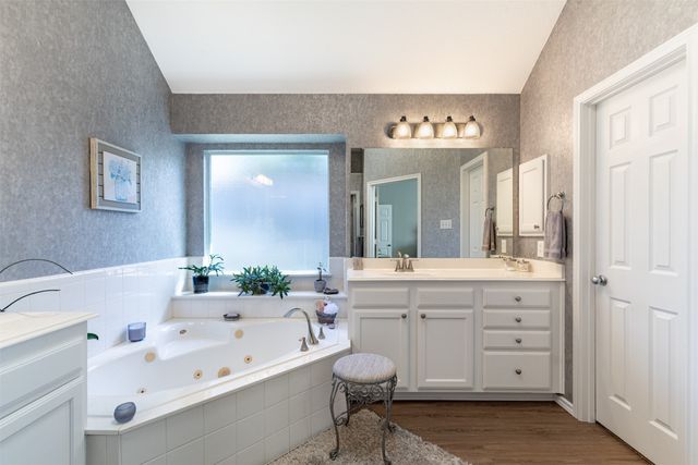 9429 Fairmont Drive, Frisco, TX 75035