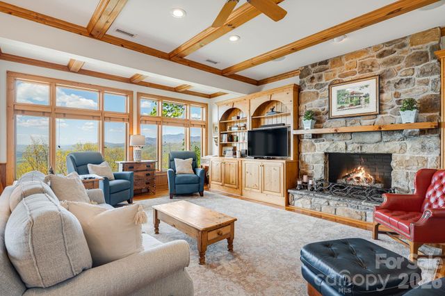 206 Twin Springs Road, Blowing Rock, NC 28605