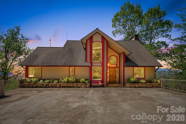 206 Twin Springs Road, Blowing Rock, NC 28605